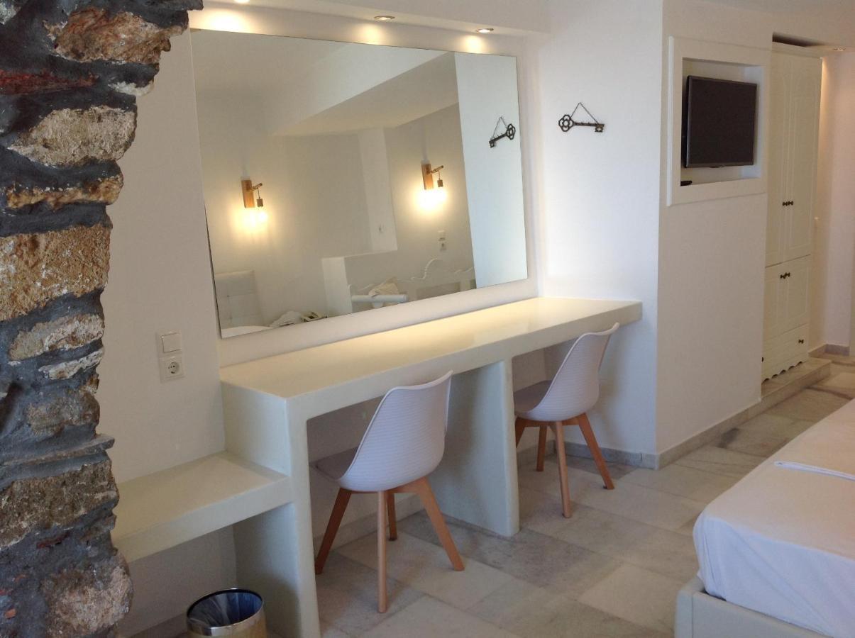 Hotel Anixis Naxos City Exteriör bild