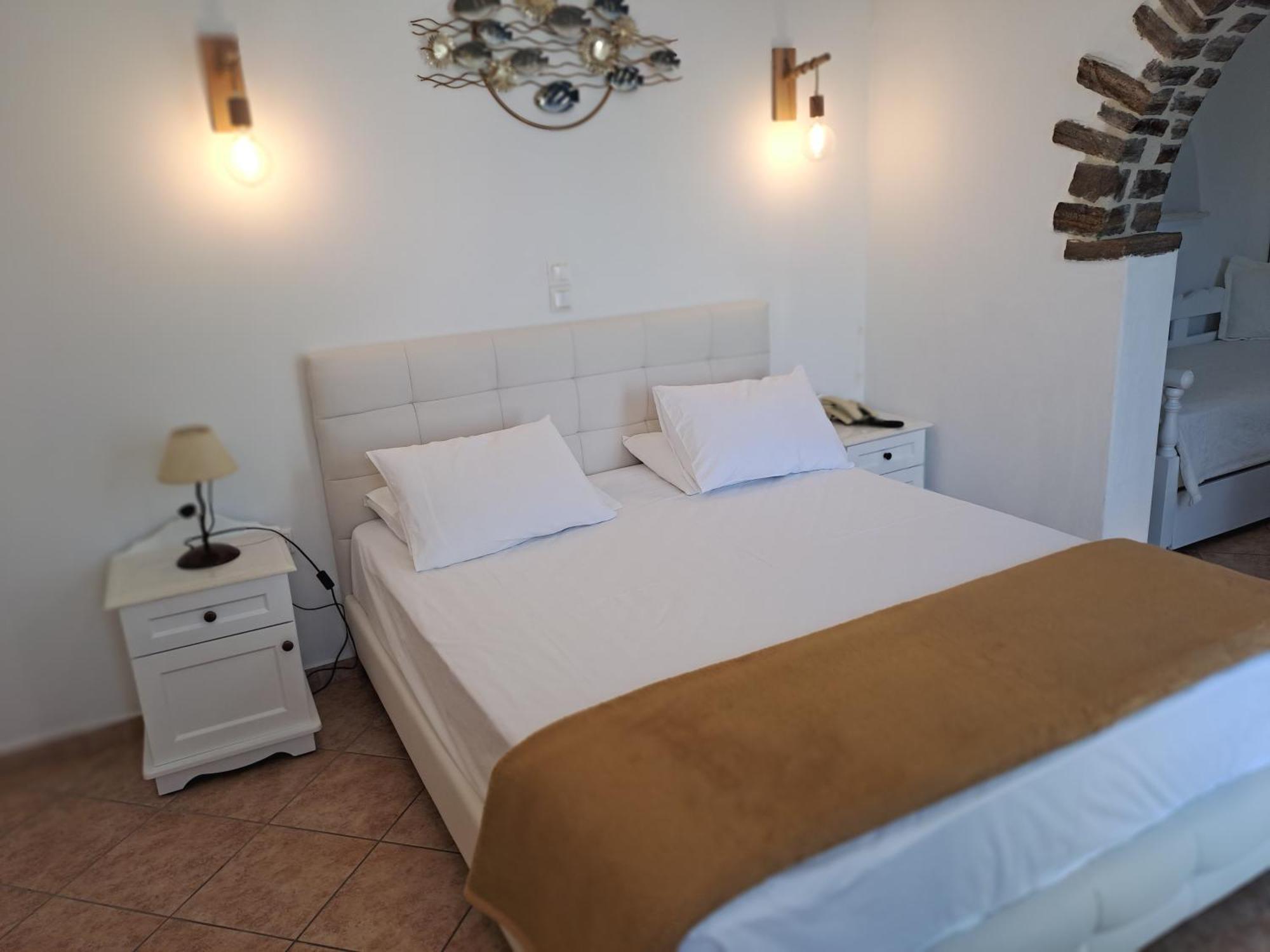 Hotel Anixis Naxos City Exteriör bild